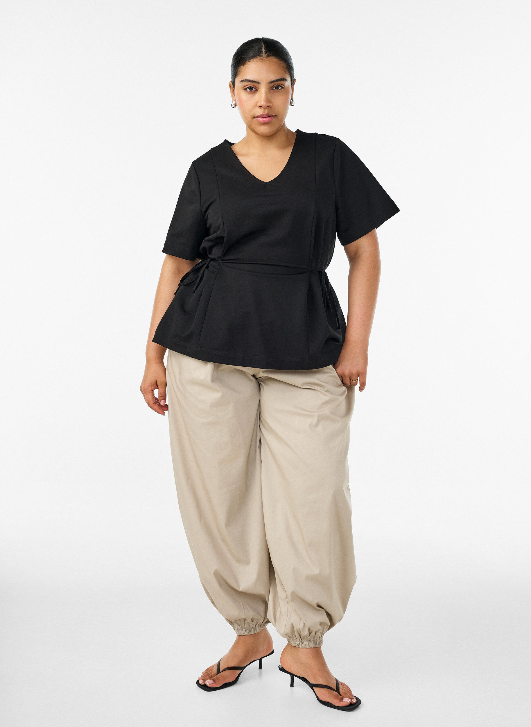 ZizzifashionBlouse in a cotton blend with a V-neck and tie-string, Black, Model image number 1