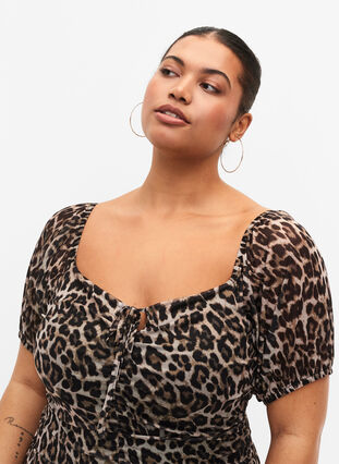 Short mesh dress with leopard print, Leo, Model image number 3