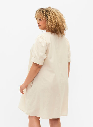 V-neck dress in cotton blend with linen, Sandshell, Model image number 1