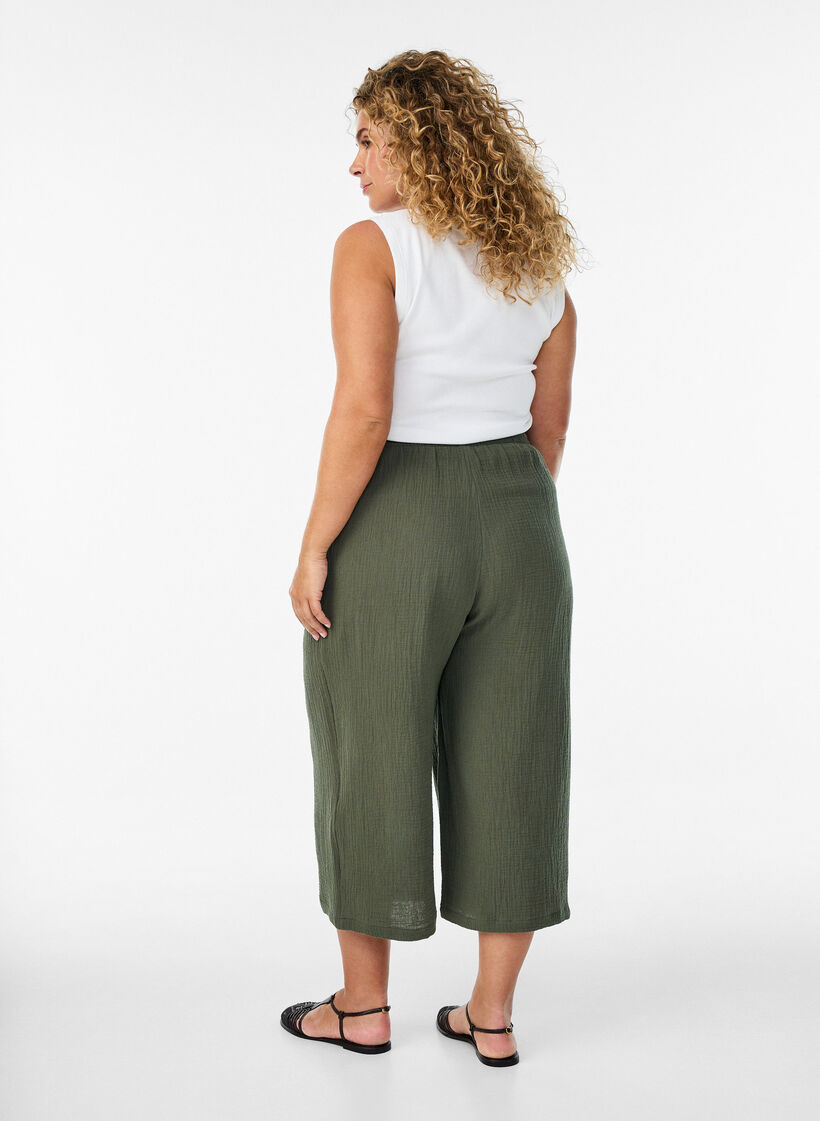 Culotte trousers in cotton muslin with high waist, Green, Model image number 1