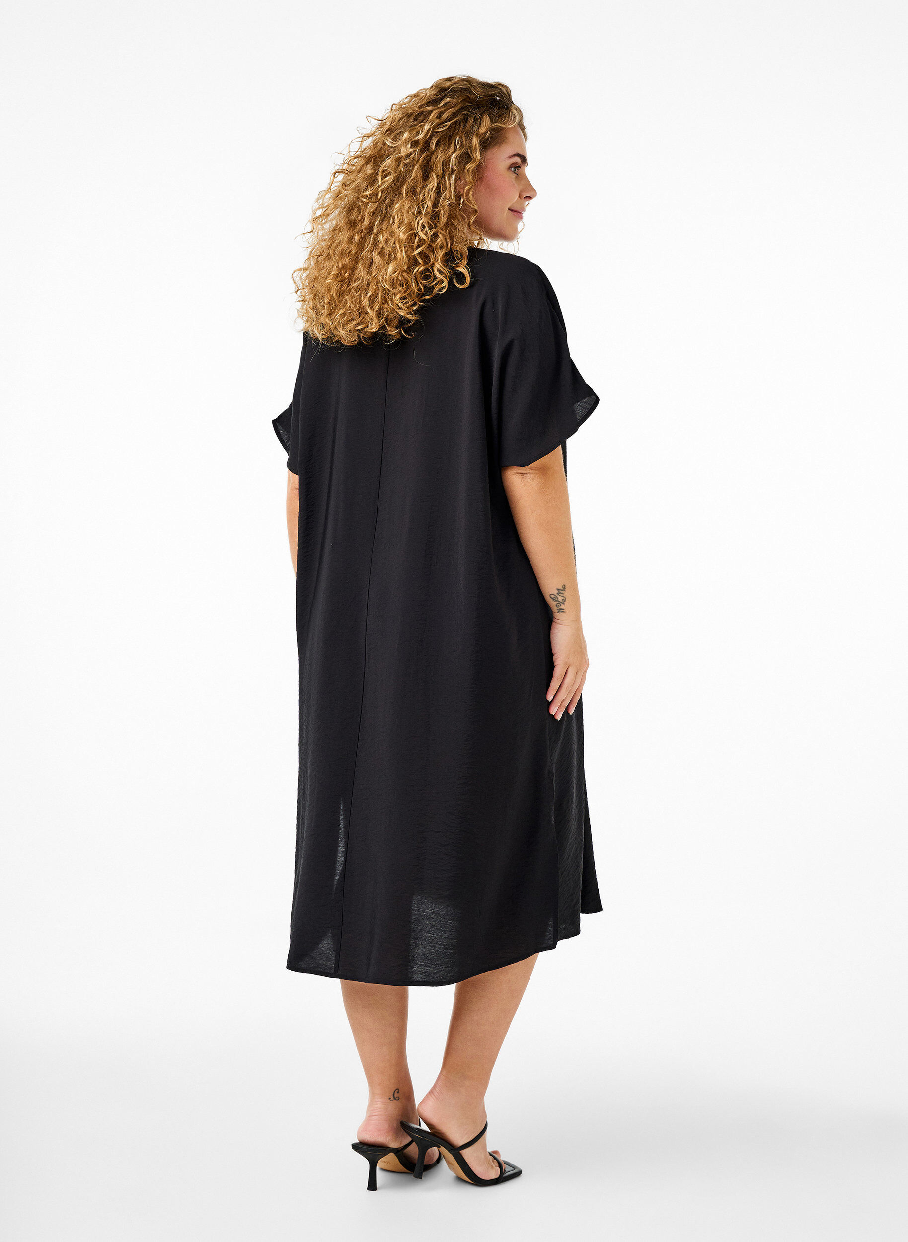 ZizzifashionV-neck dress in viscose, Black, Model image number 1