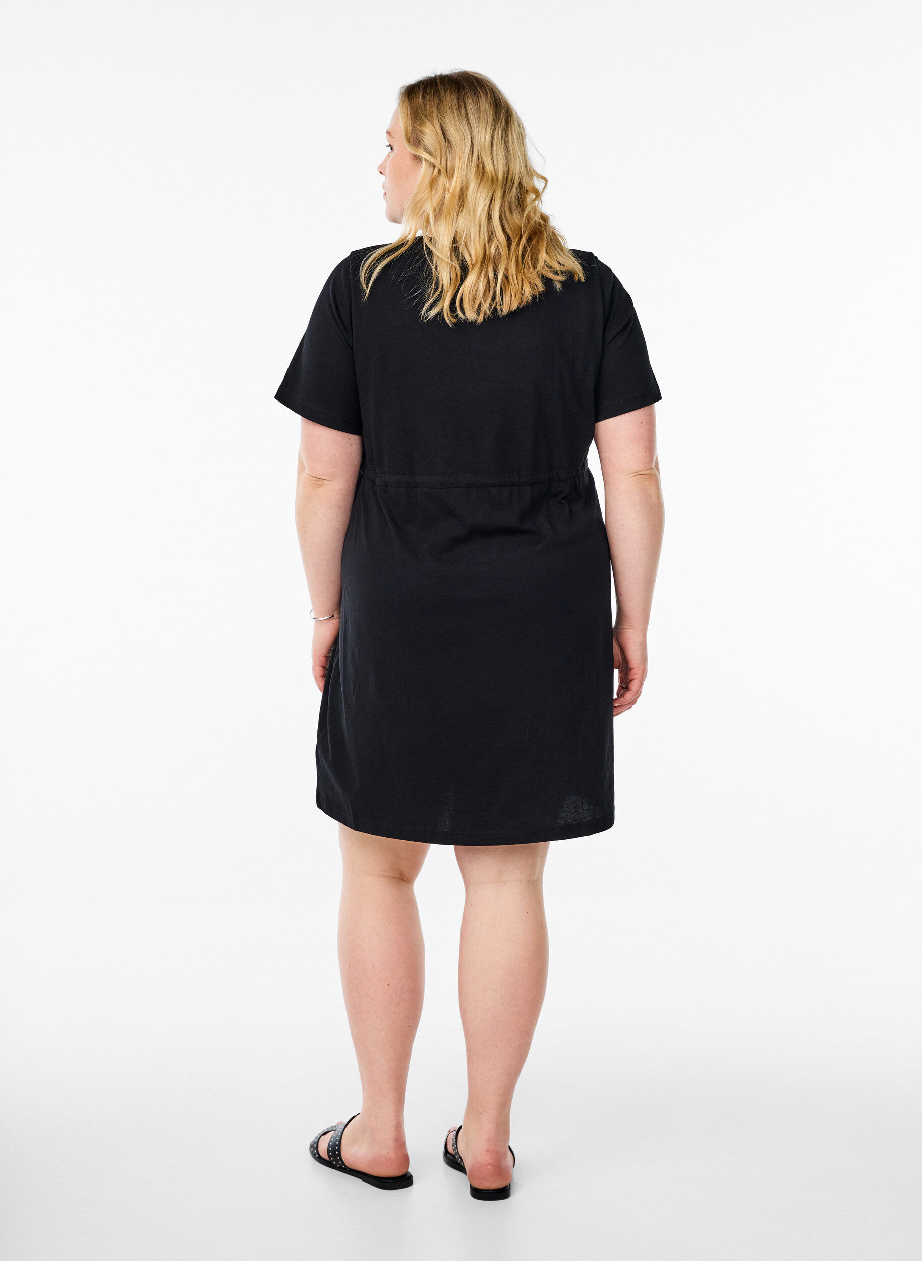 Zizzifashion FLASH - Short T-shirt dress with tie belt, Black, Model image number 2