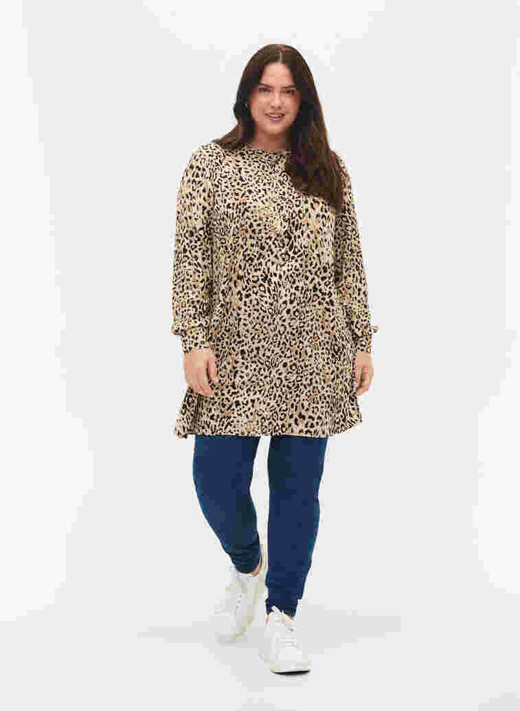Leo printed tunic with long sleeves in viscose, Humus Leo, Model image number 2