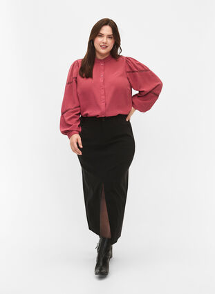 Long skirt with slit in front, Black, Model image number 0