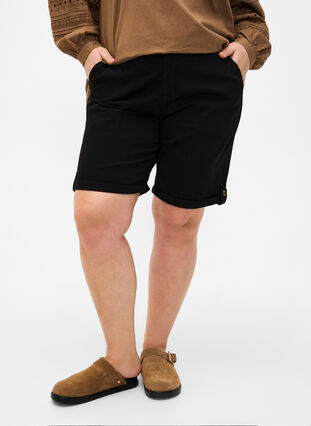 Chino shorts with pockets, Black, Model image number 2