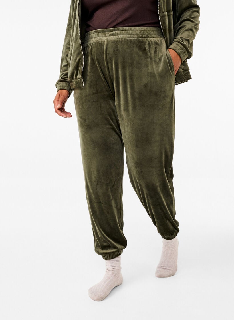 Loose velvet trousers, Green, Model image number 2