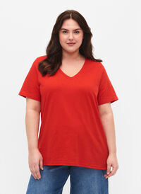 Short-sleeved basic t-shirt with v-neck, Flame Scarlet, Model