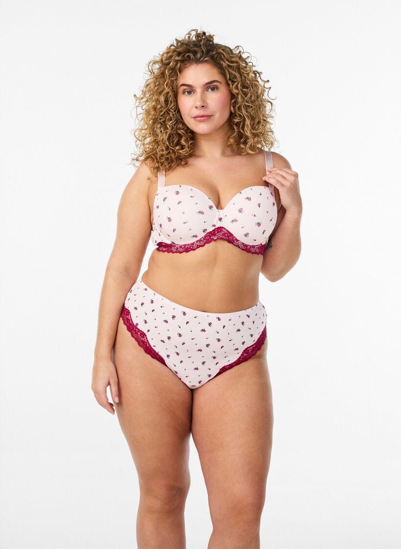 Moulded bra with floral print and lace, Rose, Model image number 1