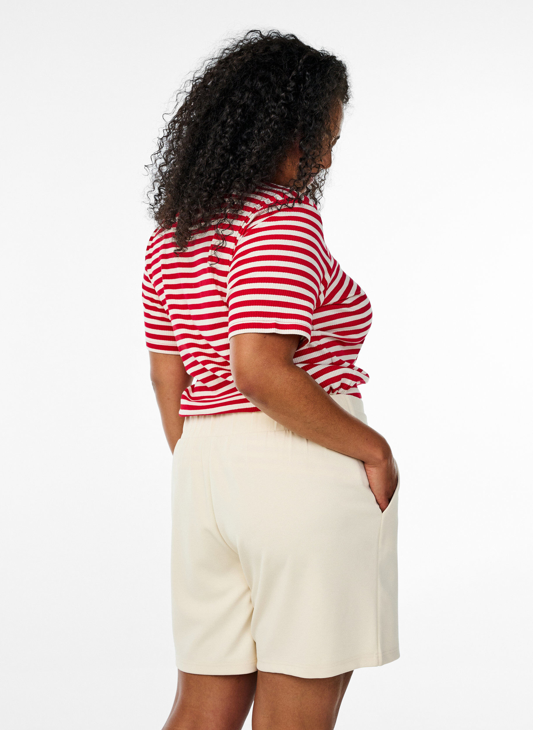 ZizzifashionShorts with pockets and loose fit, Beige, Model image number 2