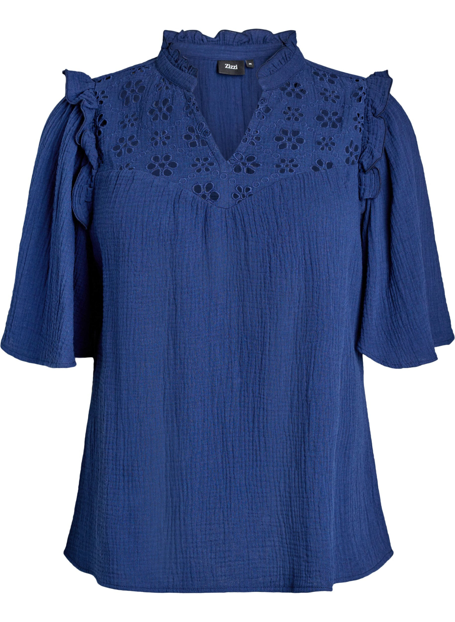Blouse in cotton muslin with broderie anglaise and 1/2 sleeves