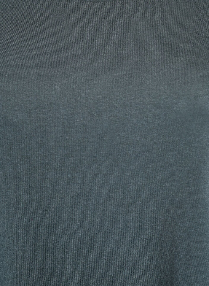 Short-sleeved t-shirt in a cotton blend, Green, Packshot image number 2