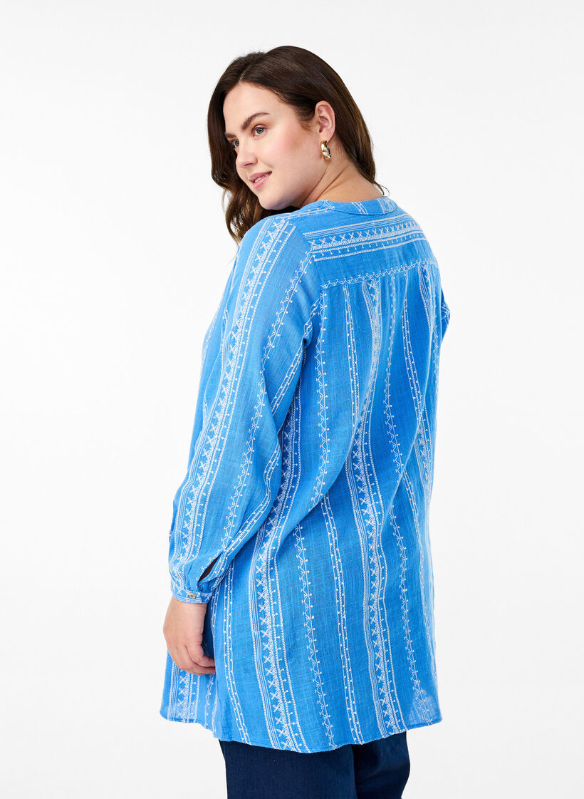 Tunic with embroidered pattern, Blue, Model image number 2