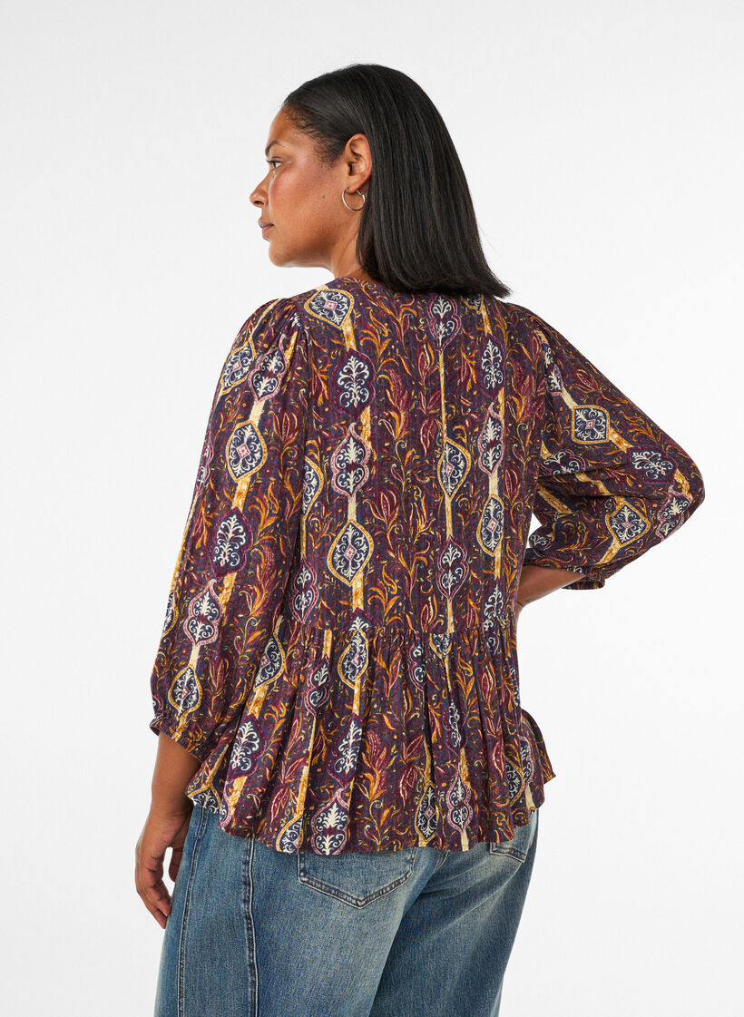 Blouse with paisley print and lace detail, Purple, Model image number 2