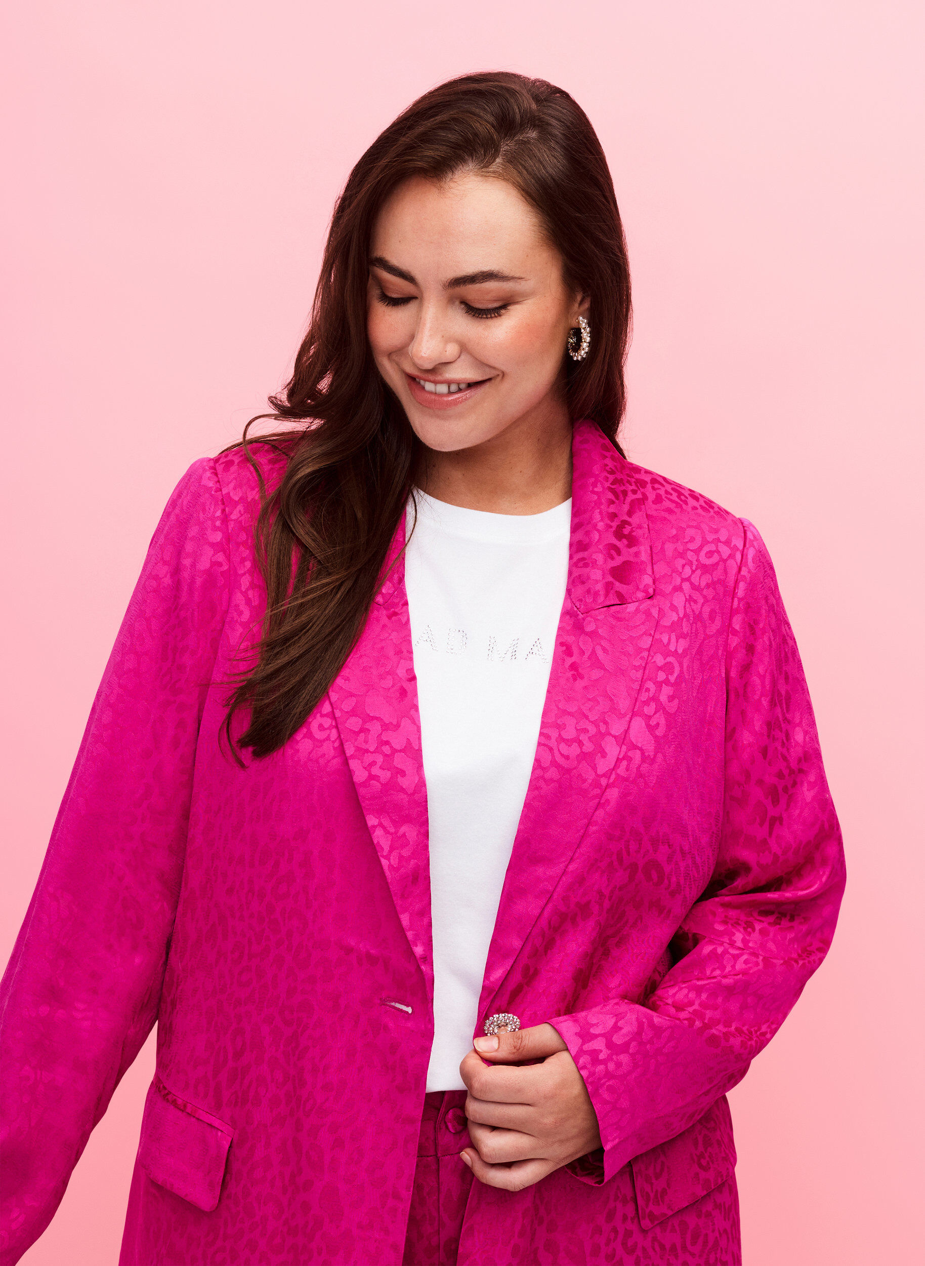 Zizzifashion Tone-on-tone jacquard blazer in viscose, Rose Violet, Model image number 2
