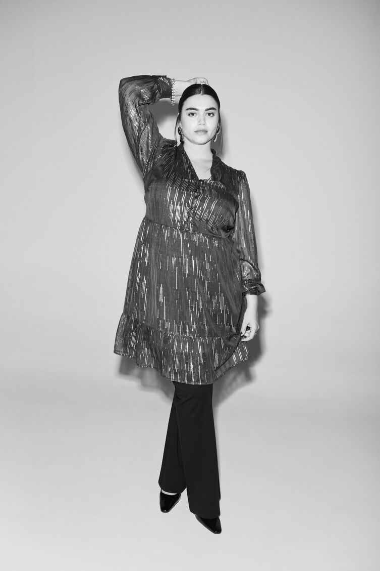 Dress with glitter, , Model