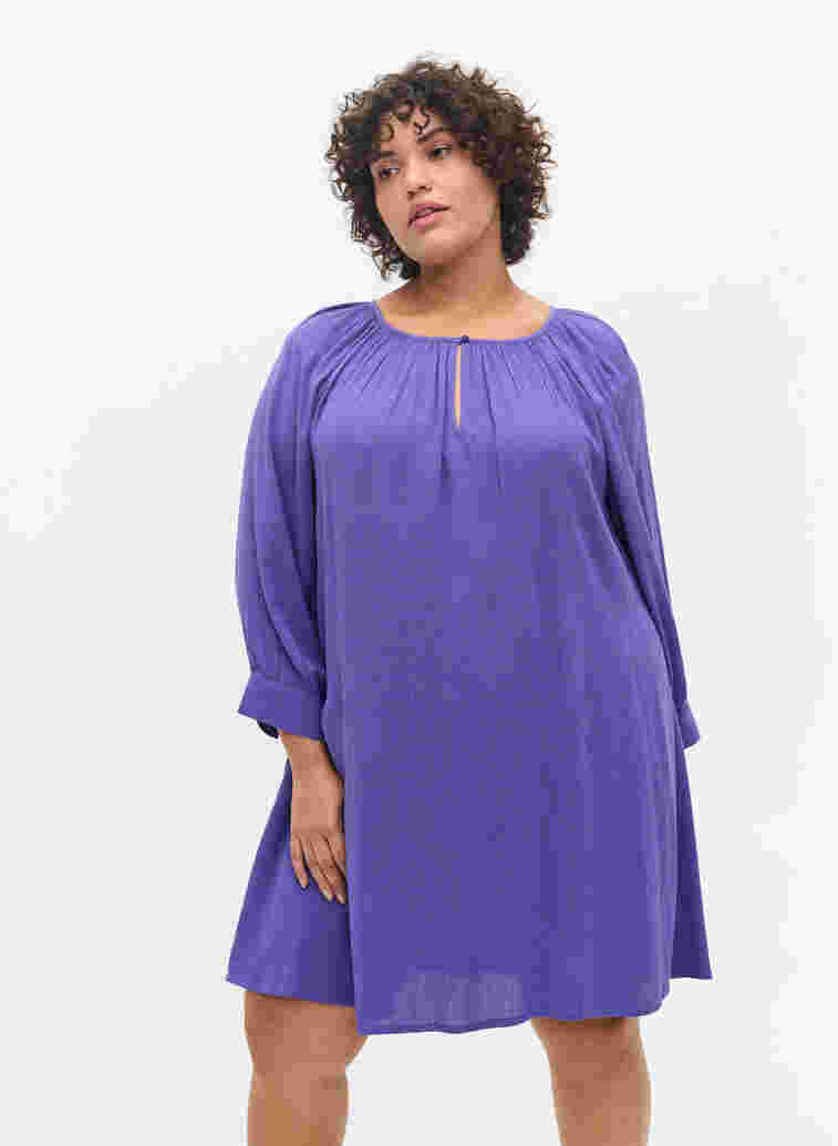 Viscose tunic with 3/4 sleeves, Purple Corallites, Model