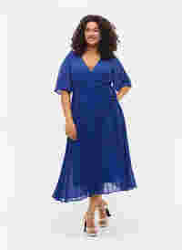 Pleated midi dress with short sleeves, Clematis Blue, Model