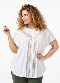 Viscose blouse with lace trim, Bright White, Model