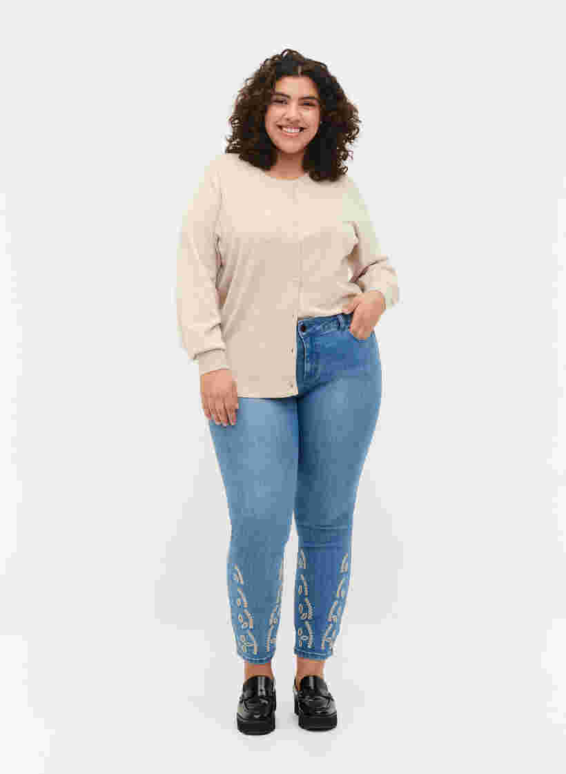Cropped Emily jeans with embroidery, Blue denim, Model image number 0