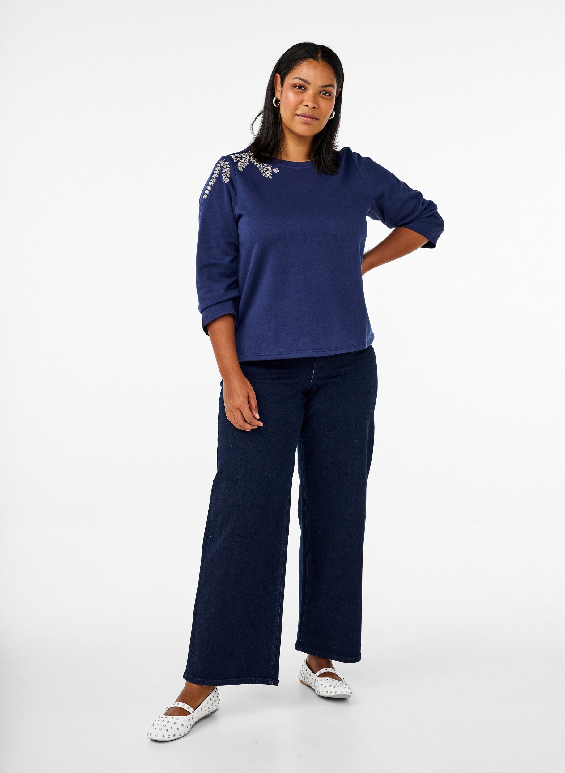 Zizzifashion Short sweatshirt with pearl details, Blue, Model image number 1