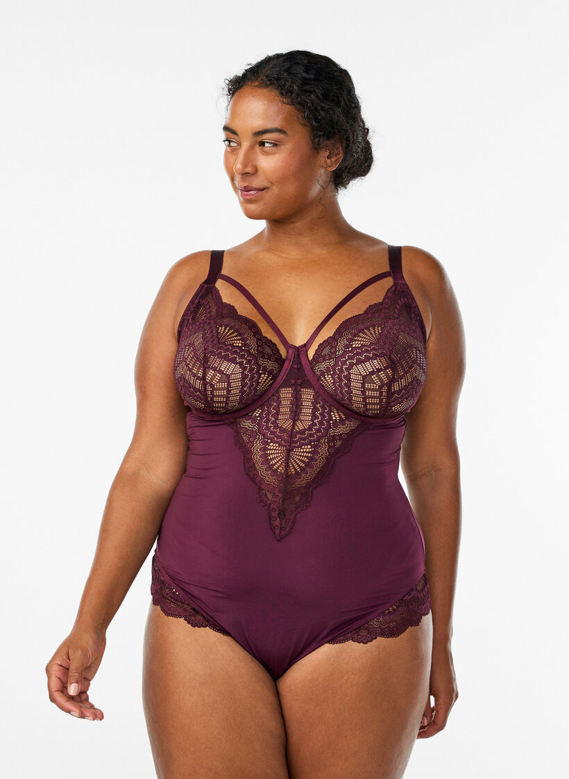 Underwired lace body with strap detail, Red, Model image number 0