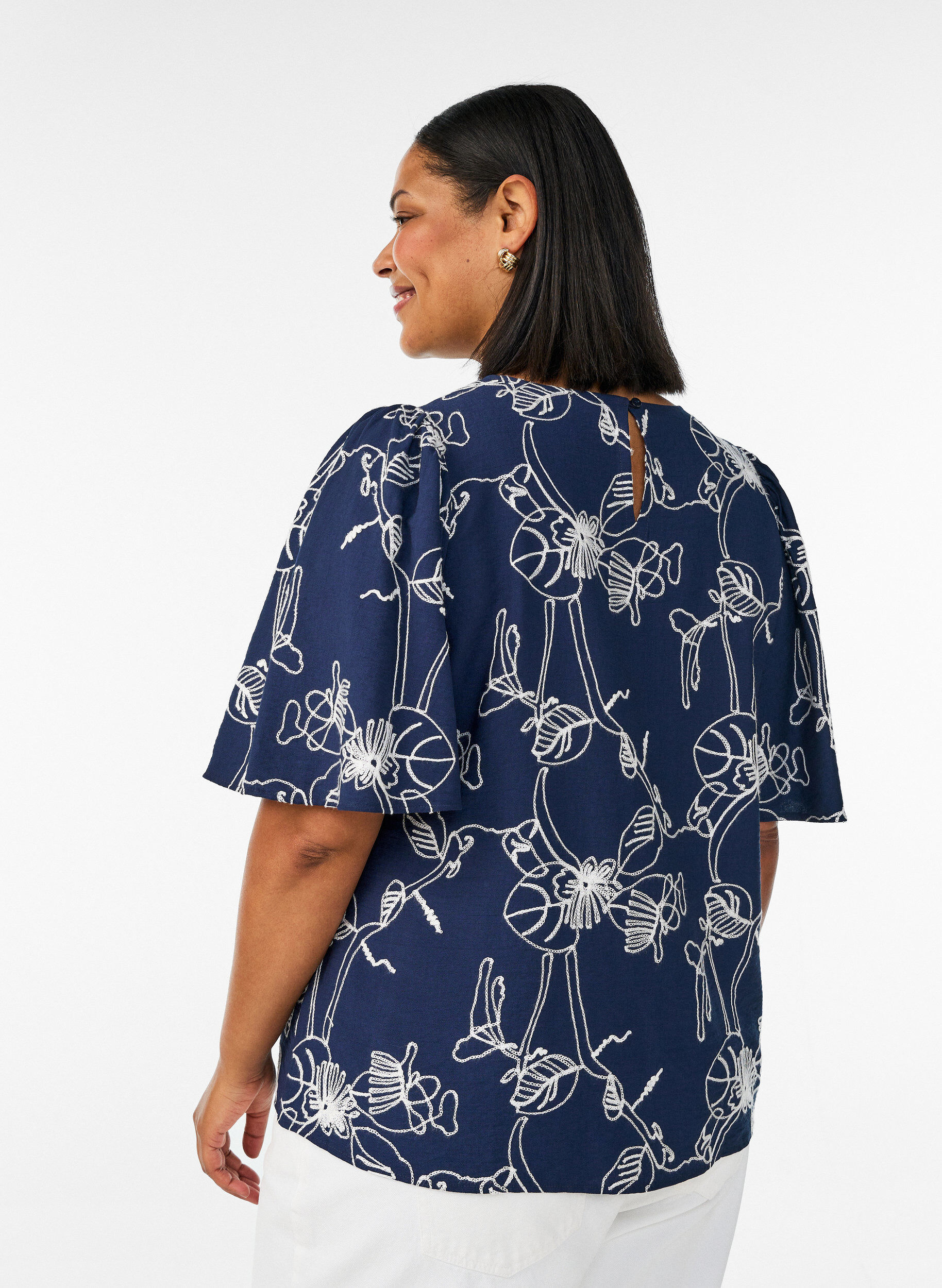 ZizzifashionShort-sleeved blouse with embroidered pattern, Blue, Model image number 2