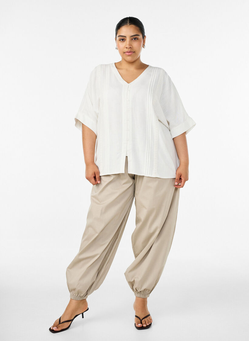 Viscose blouse with crochet trim and buttons, Vanilla, Model image number 1