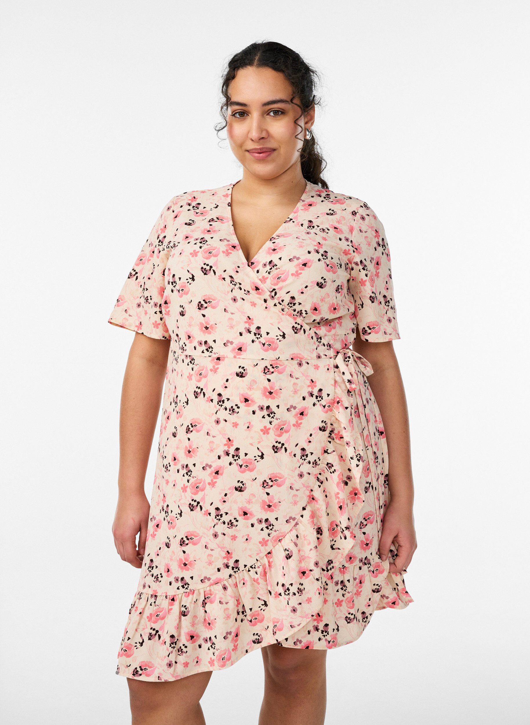 Floral wrap dress with short sleeves, Red, Model