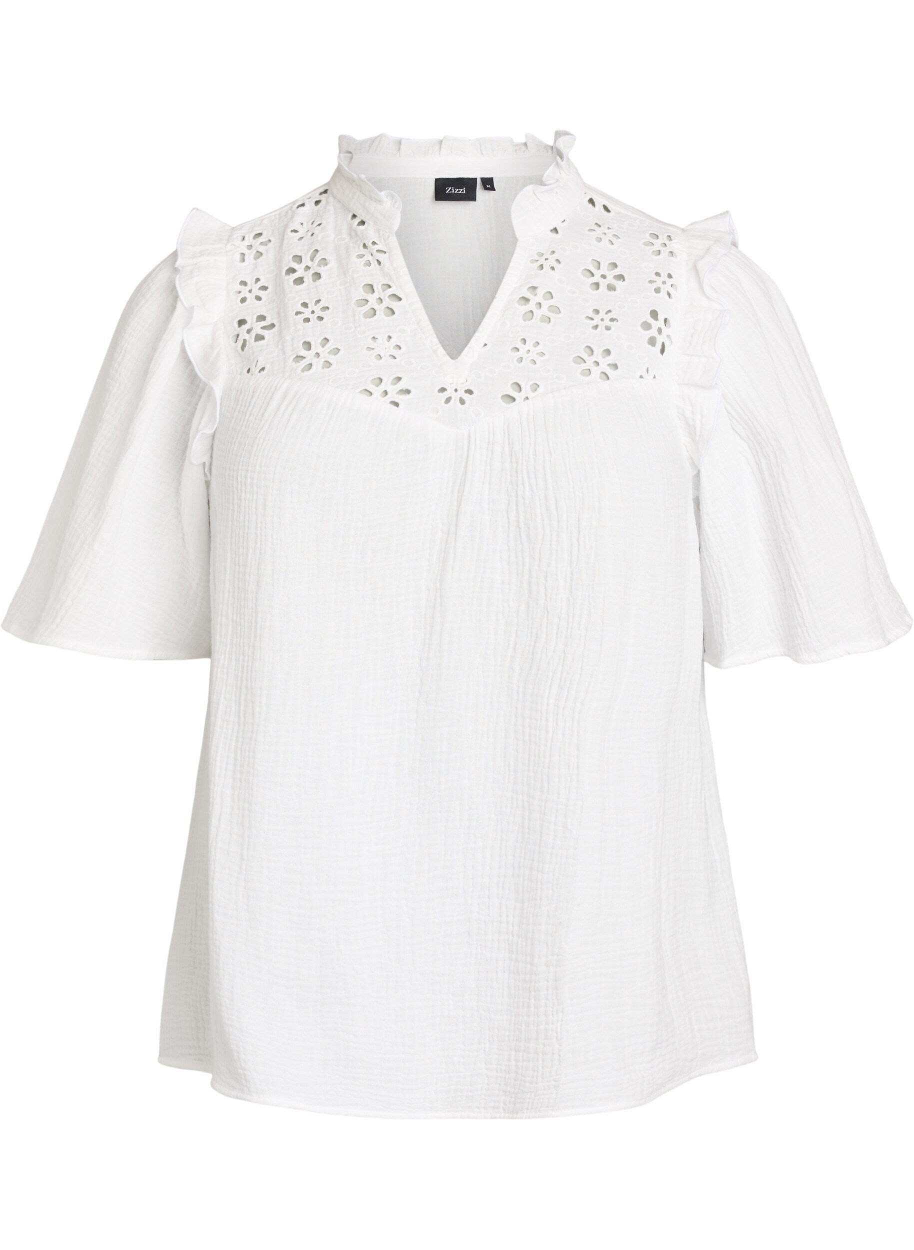 Blouse in cotton muslin with broderie anglaise and 1/2 sleeves