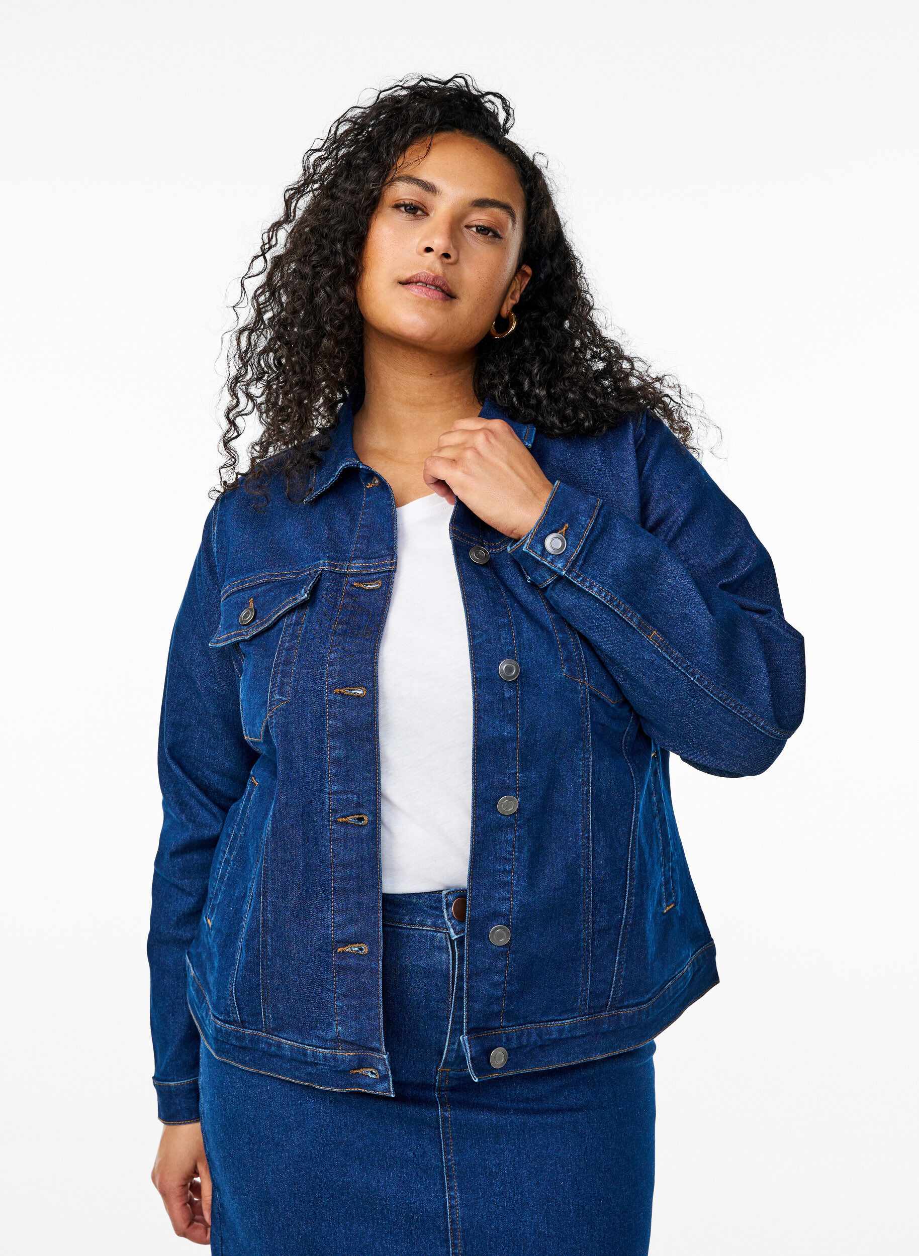 FLASH - Denim jacket in a stretchy cotton blend, Blue, Model