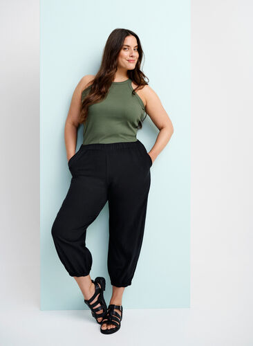 Cropped trousers in cotton, Black, Image image number 0