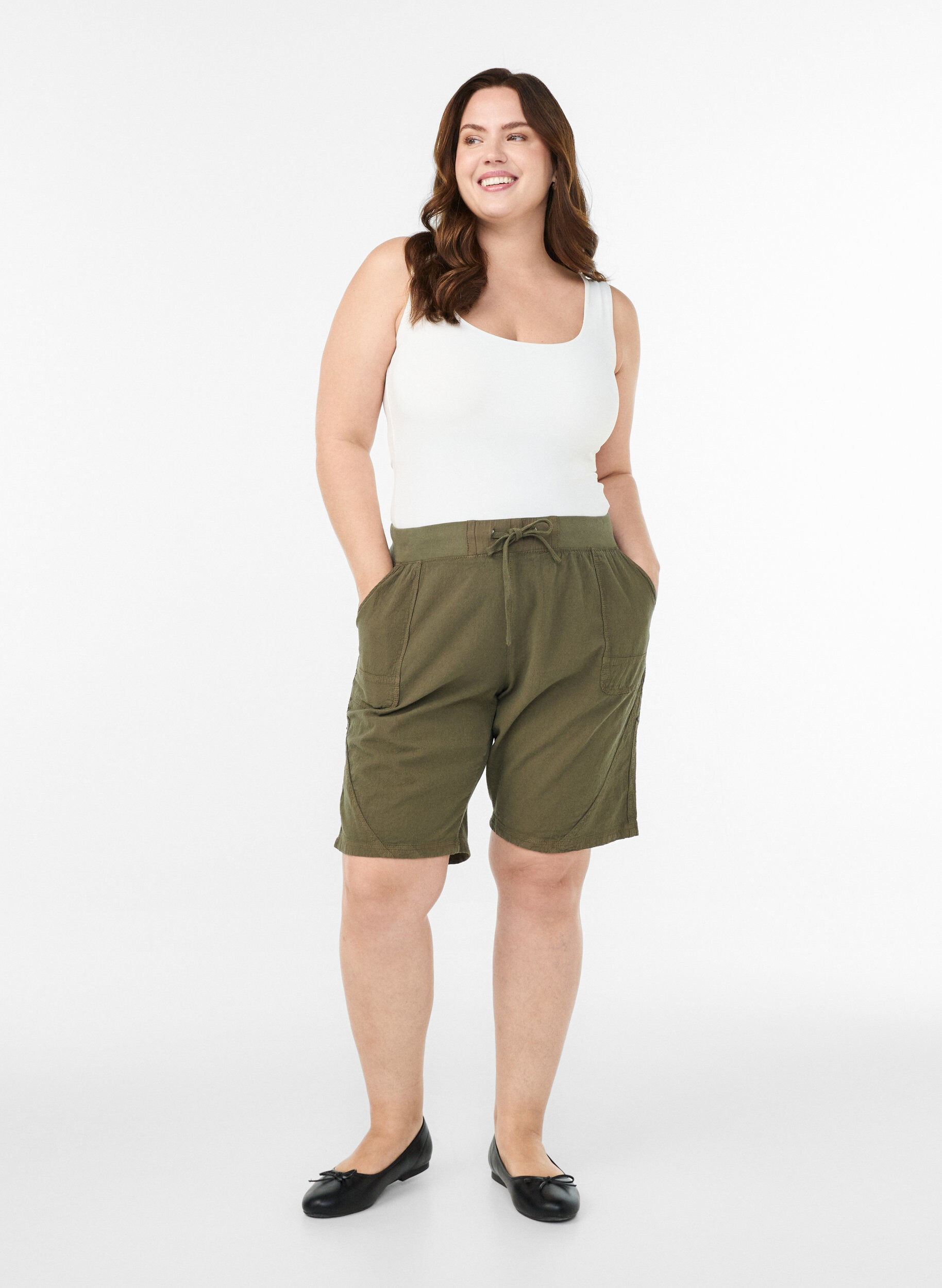 ZizzifashionLoose cotton shorts with pockets, Green, Model image number 1