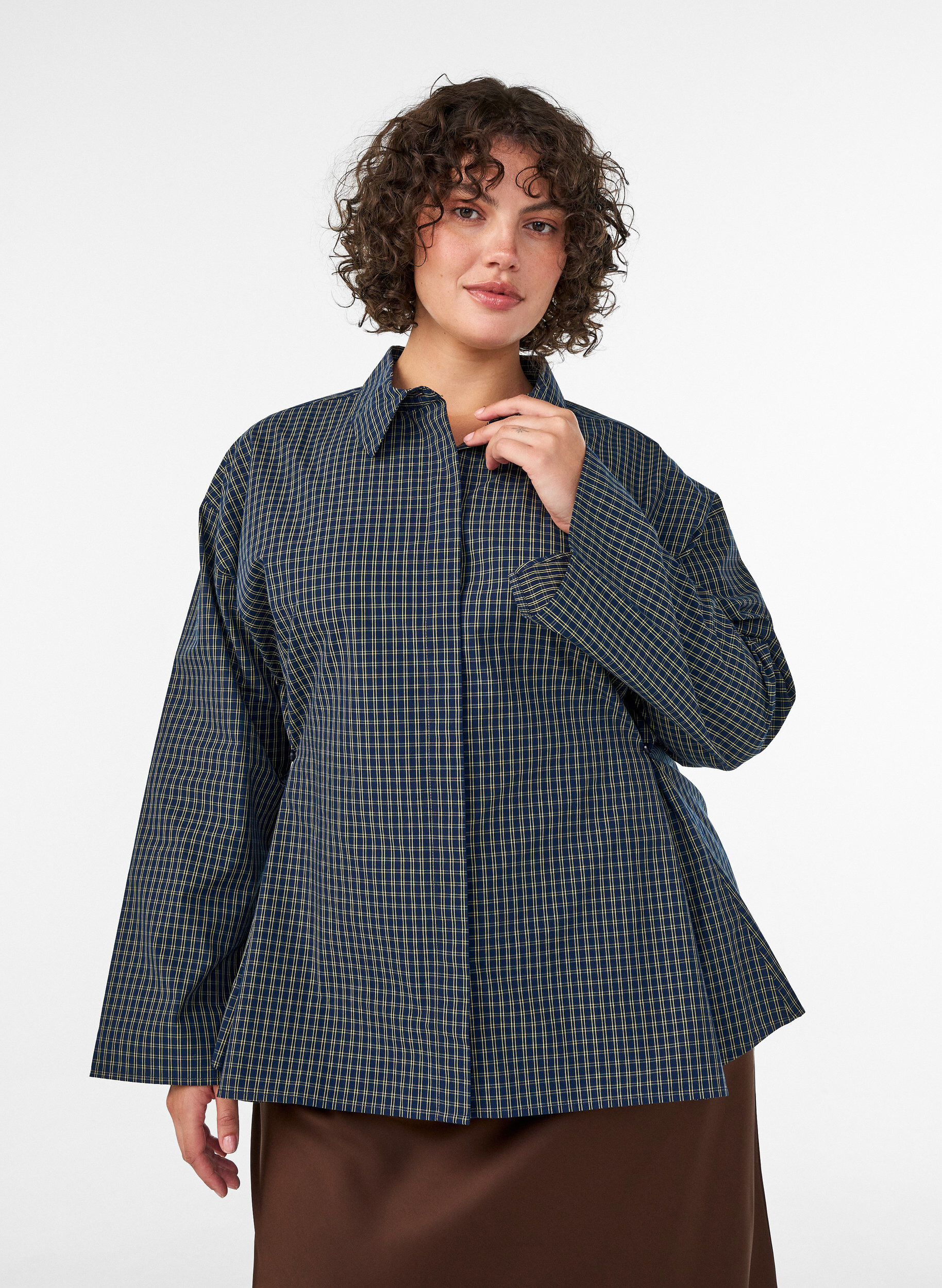 Cotton shirt with a checked pattern and concealed button fastening, Blue, Model