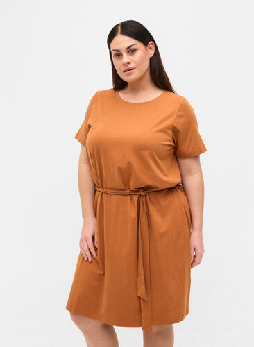 Short sleeve dress with waist belt, Pecan Brown, Model image number 0