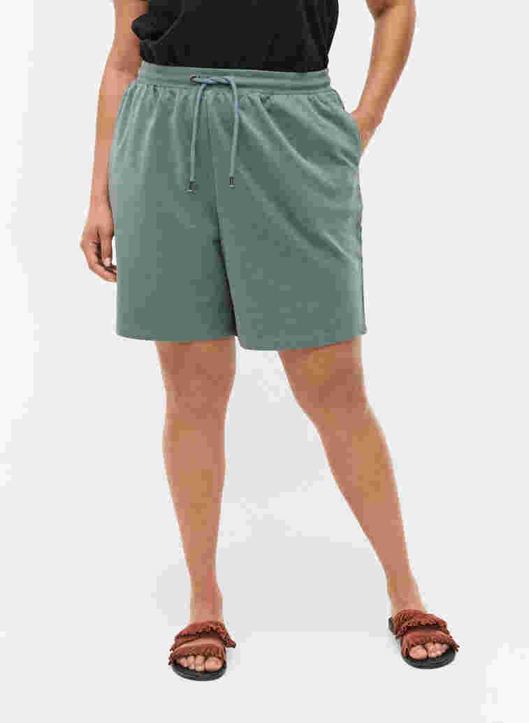 Sweatshorts with drawstring and pockets, Sea Pine Mel, Model image number 2