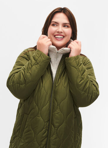 Long quilted jacket with pockets and zipper, Winter Moss, Model image number 3