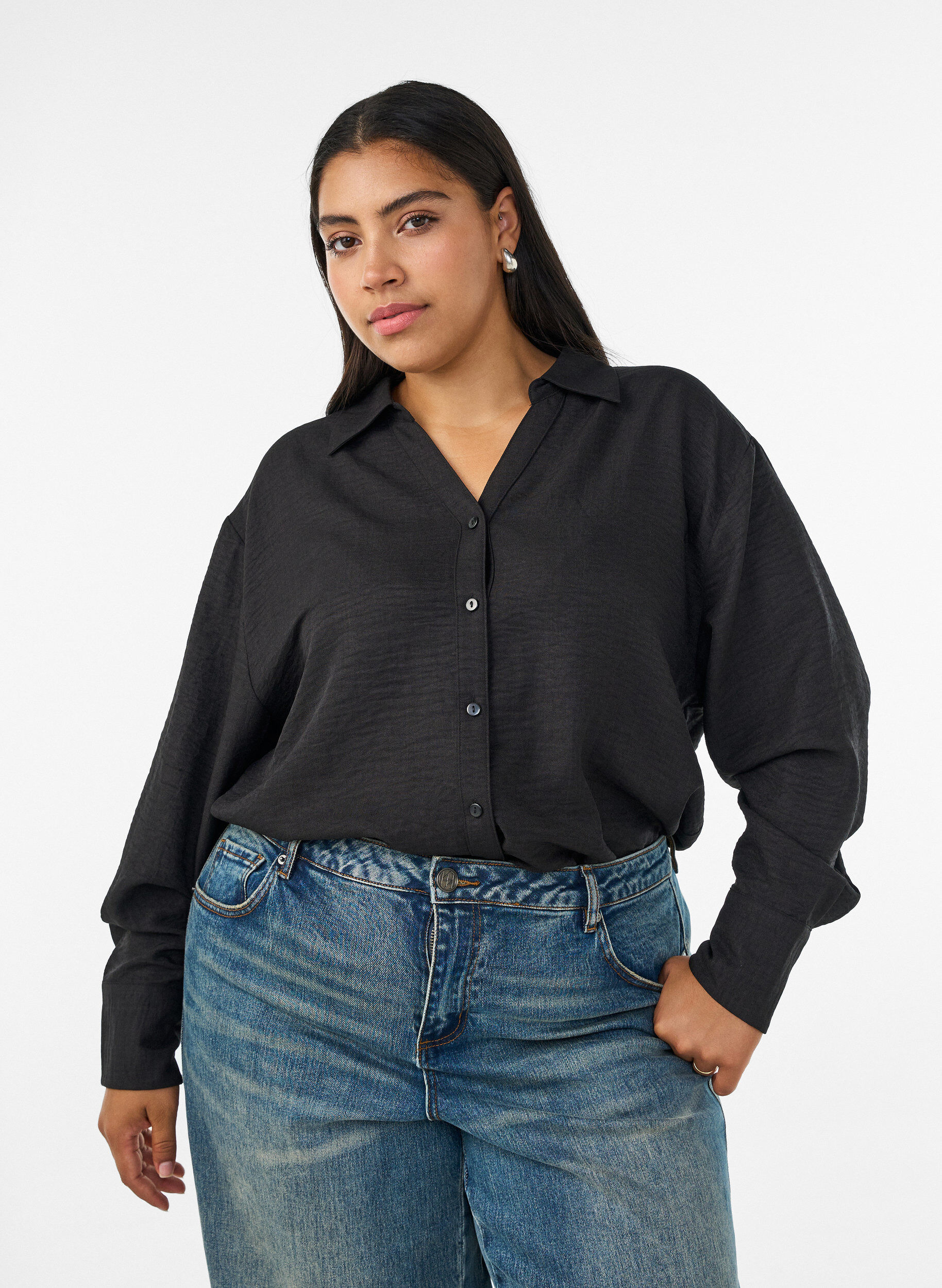 ZizzifashionLoose shirt with V-neck, Black, Model image number 0