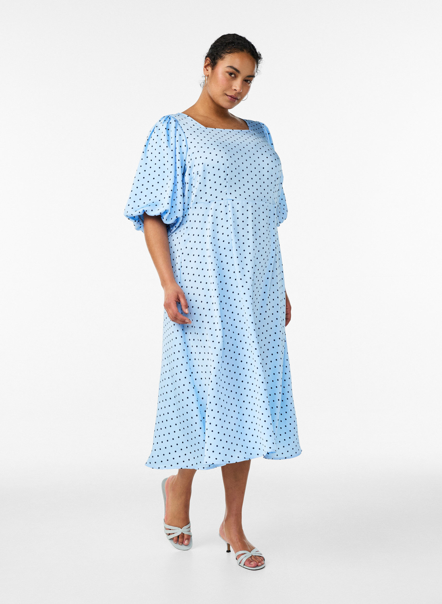 Zizzifashion Polka dot midi dress with square neckline, Light Blue, Model image number 0
