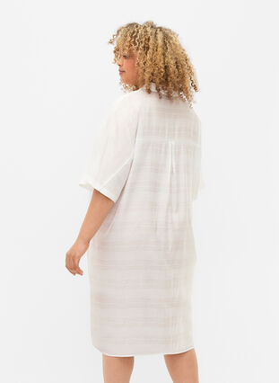 Long shirt in viscose with texture, Bright White, Model image number 1