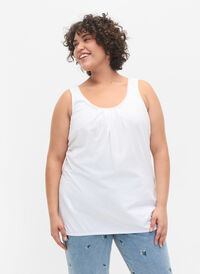 Cotton top with rounded neckline and lace trim, Bright White, Model