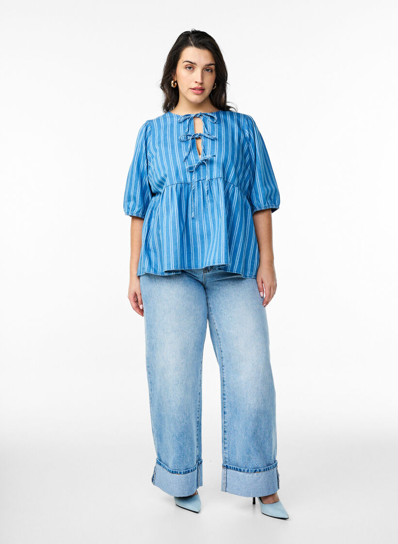 Short-sleeved denim blouse with stripe pattern, Blue, Model image number 1