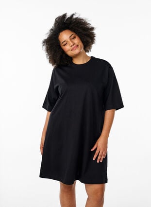 Knee-length cotton T-shirt dress - Black - Sz. 40-64 - Zizzifashion Knee-length cotton T-shirt dress - Black - Sz. 40-64 - Zizzifashion