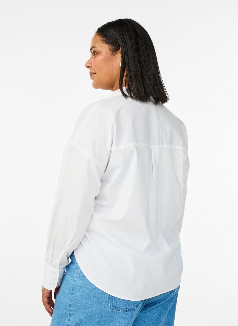 Classic cotton shirt with a loose fit, White, Model image number 2