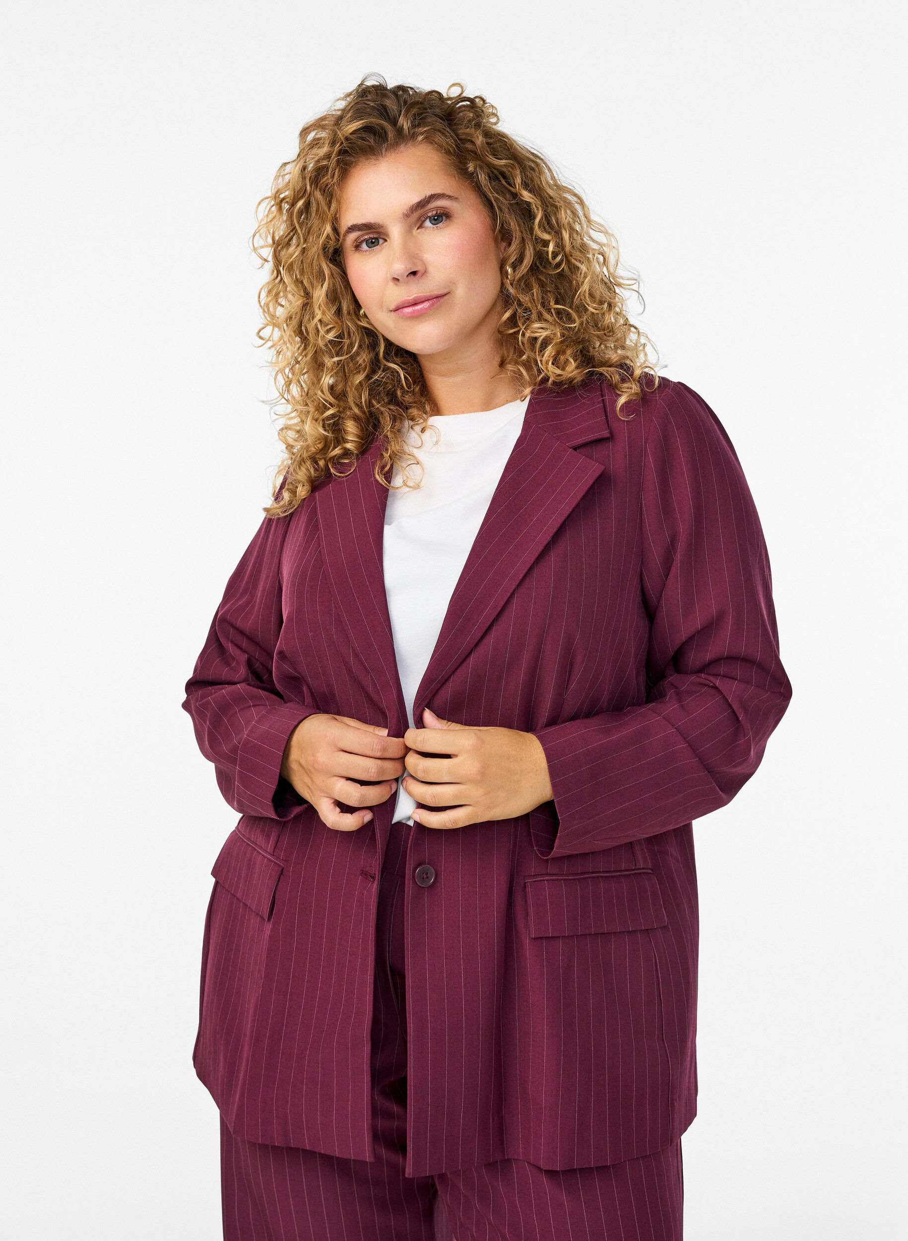 Blazer with pockets and slits, Red, Model