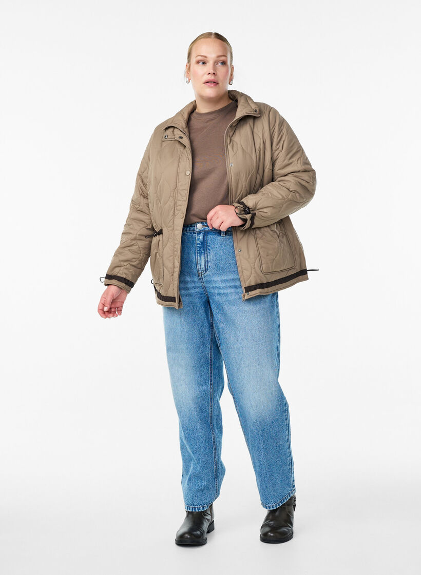 Short quilted jacket with contrast details, Beige, Model image number 1