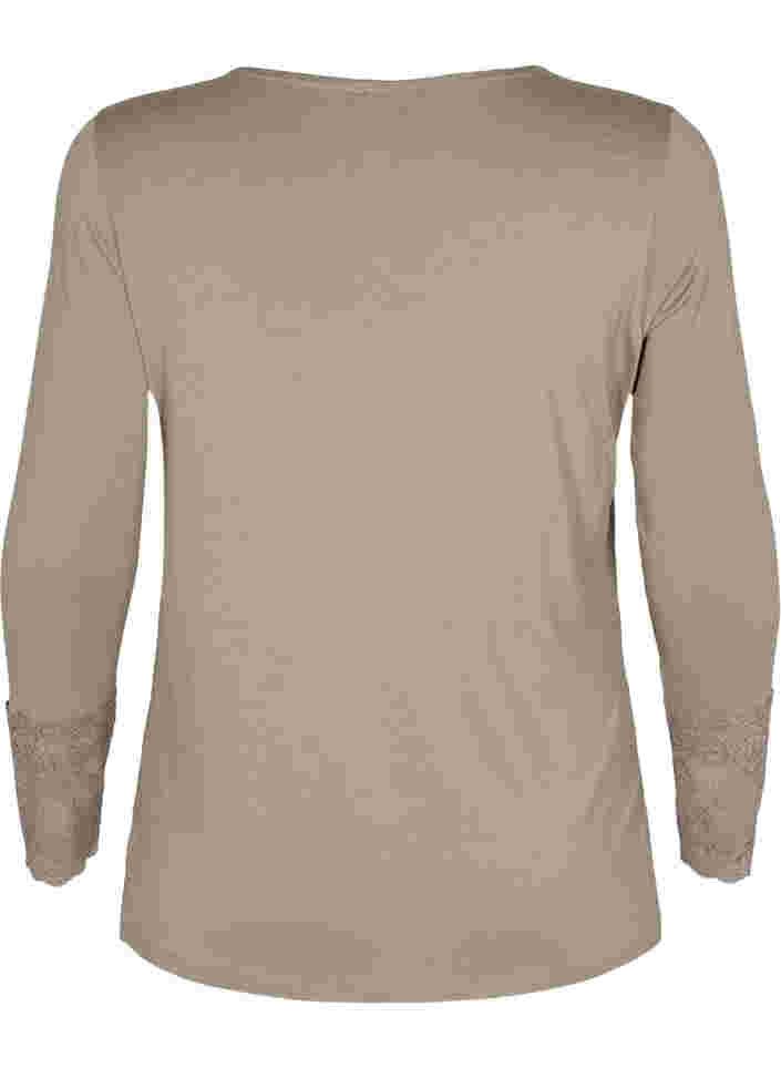 Long-sleeved viscose blouse with lace detail, Laurel Oak, Packshot image number 1