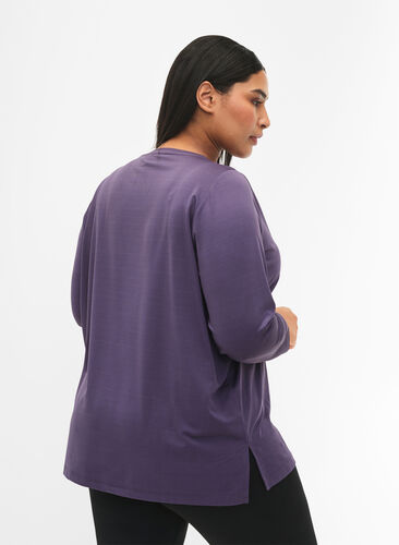 Long-sleeved training blouse with structure, Purple Plumeria, Model image number 1