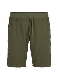 Loose cotton shorts with pockets