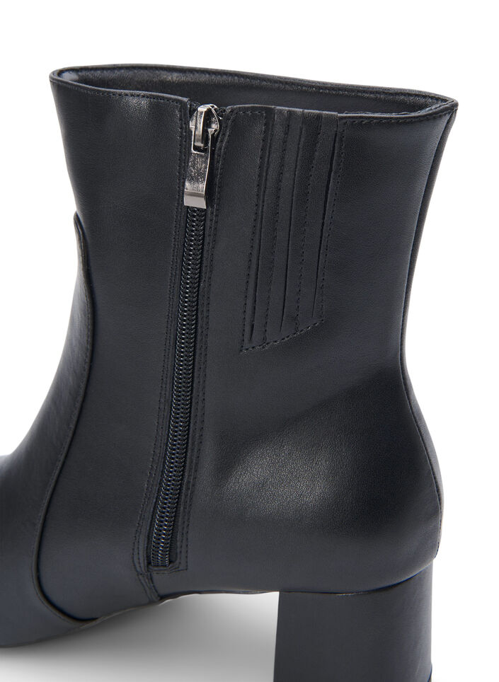 Wide fit - Leather ankle boots with heel, Black, Packshot image number 4