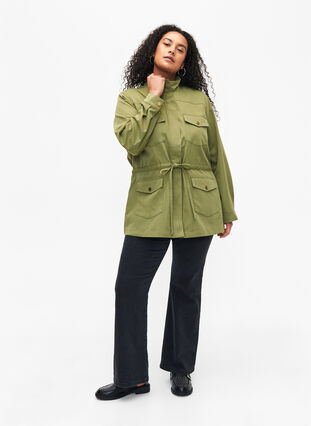 Army jacket with drawstring waist, Aloe, Model image number 2